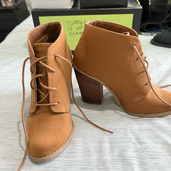 Call it spring camel color boots - Picture 2 of 5